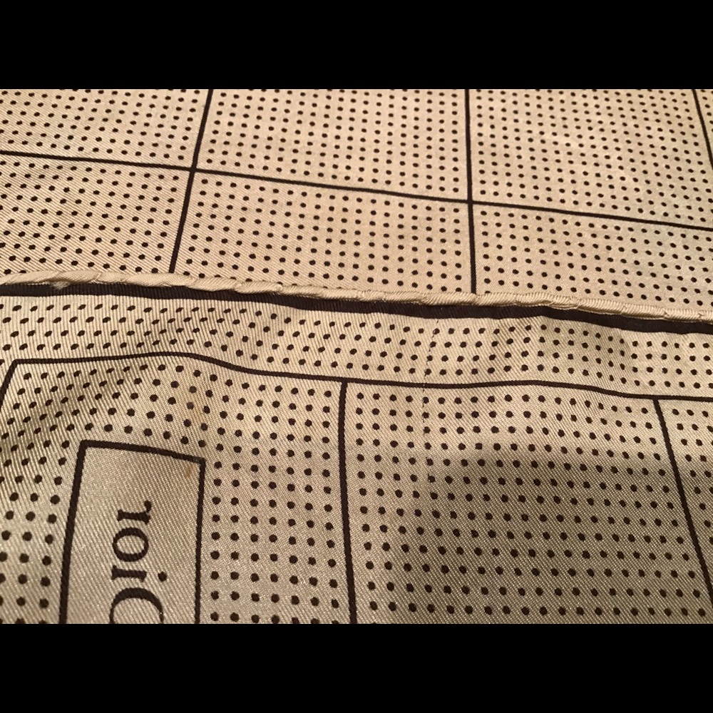 VINTAGE 80’s SILK CHRISTIAN DIOR SIGNED NECKERCHIEF POCKET SQUARE POLKA GRID - Picture 2 of 3